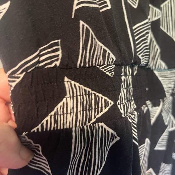 NWOT Ava & Viv Women’s Romper Sz 1X - Picture 4 of 6